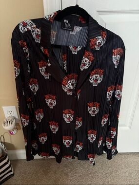 Dressed in Lala  Tiger Head Button-Up Blouse - Black & Orange